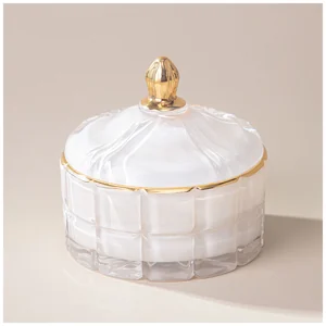 Lefard Свеча ароматическая LOVELY WHITE 10,5Х10,2Х10 см. 196-106