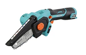 Sturm Пила цепная аккумуляторная БЕЗМАСЛЯНАЯ 12В, шина 10 см, без АКБ и ЗУ CSC12