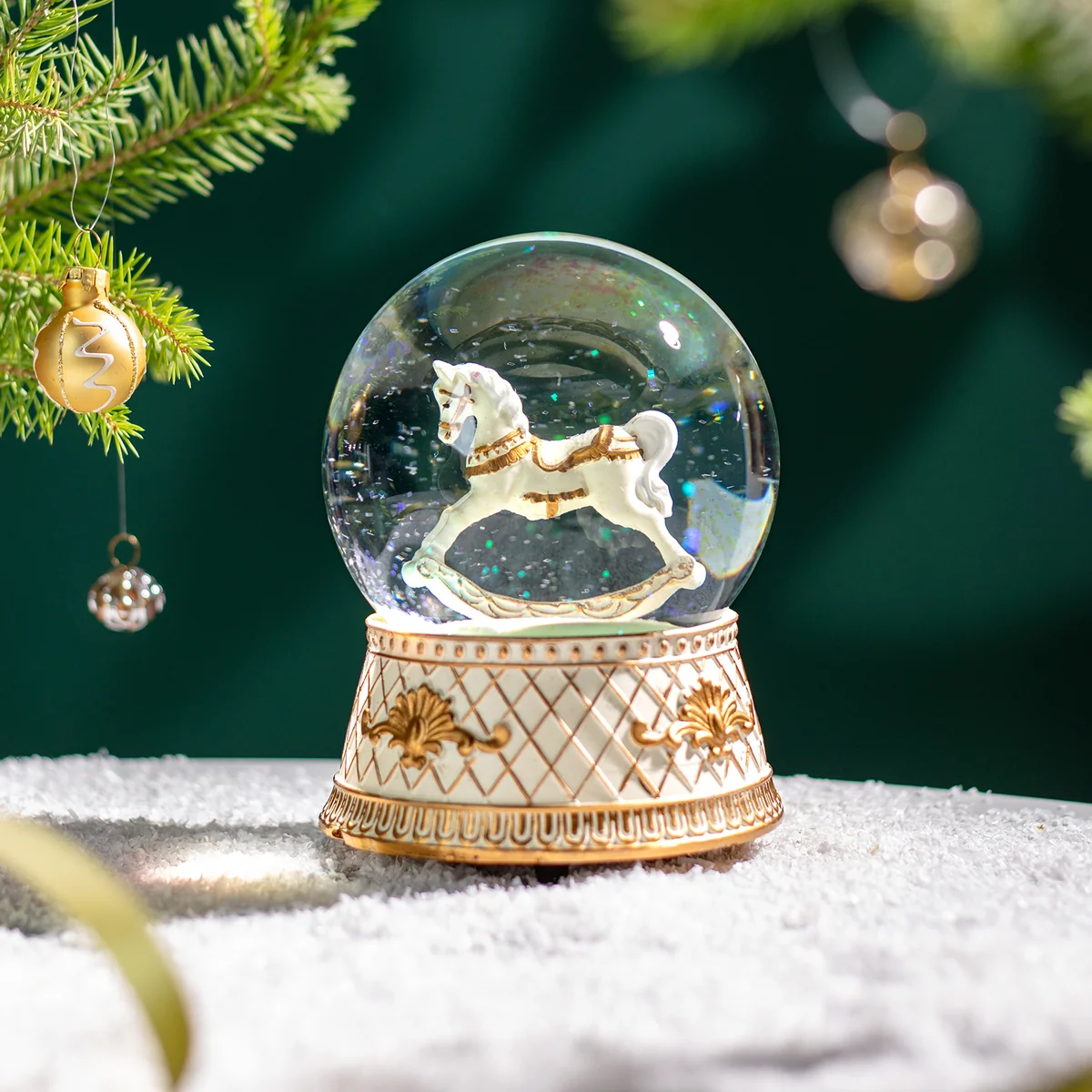 Lefard Музыкальная Статуэтка Снежный Шар 10х10х14 См. 146-2222