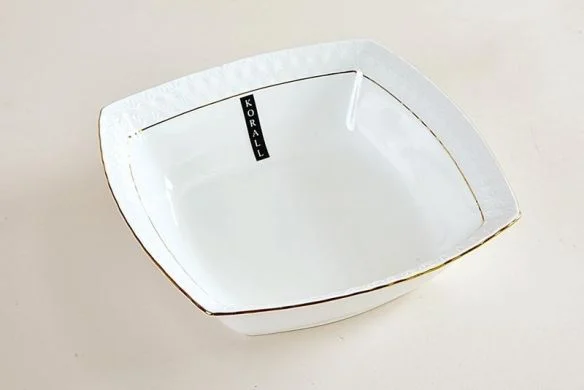 КОРАЛЛ Салатник 20см. Снежная королева квадрат CS011620-A