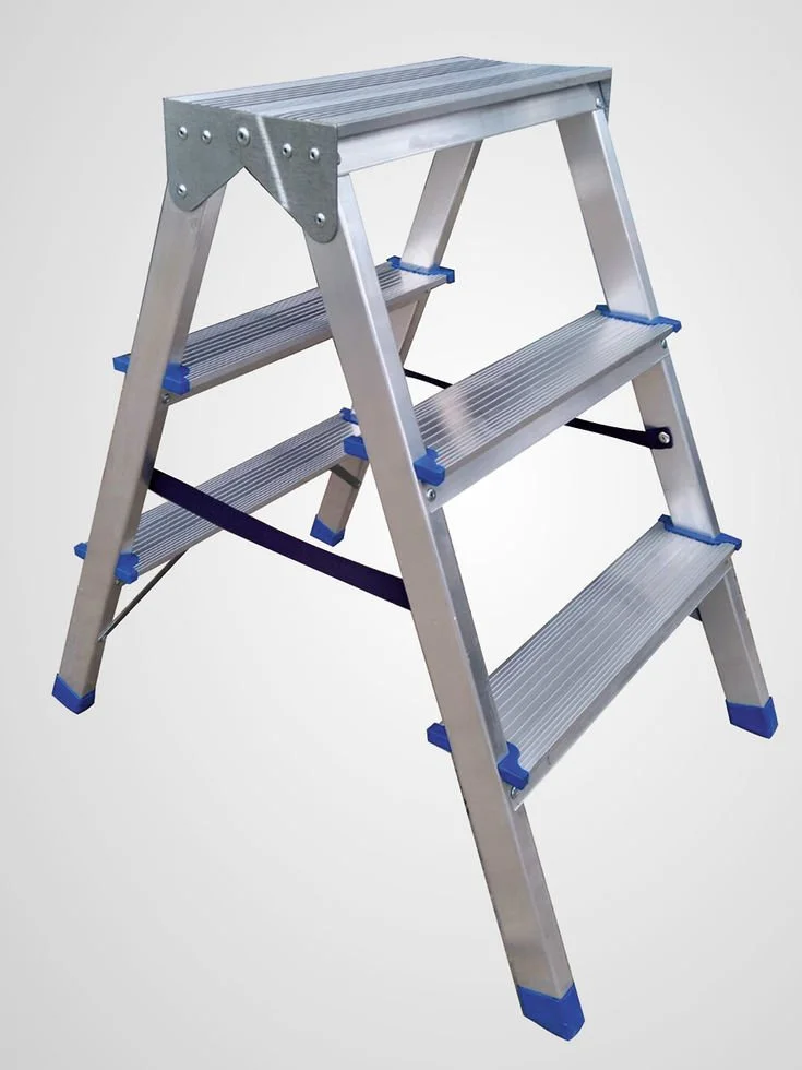 Stairs Стремянка алюминиевая двухсторонняя А204