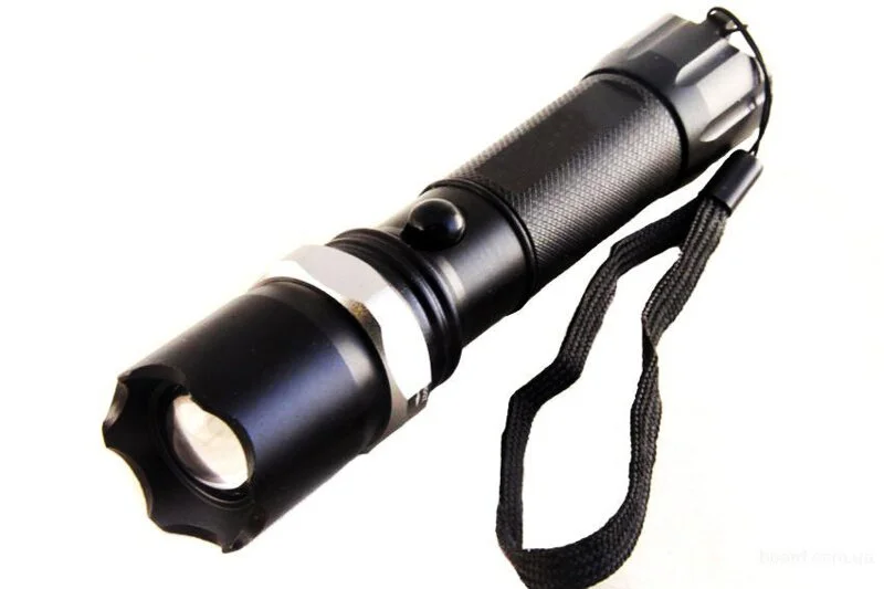 Q5-WC Zoom Фонарь аккумуляторный ручной большой металл USB 50300