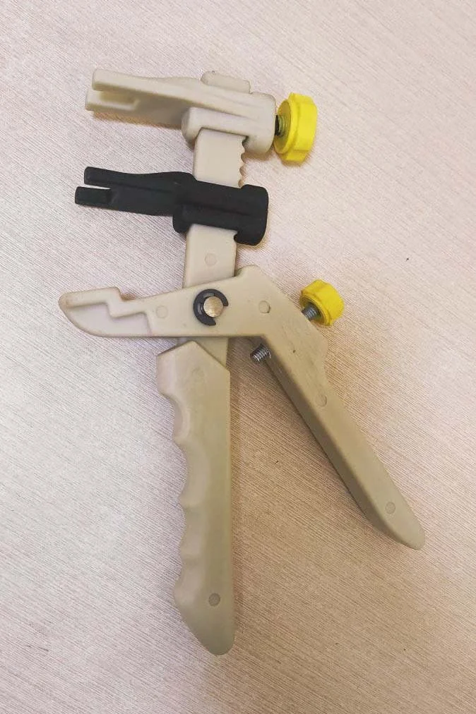 СВП Нова Регулируемые щипцы для NLS (пластик) СВП-093