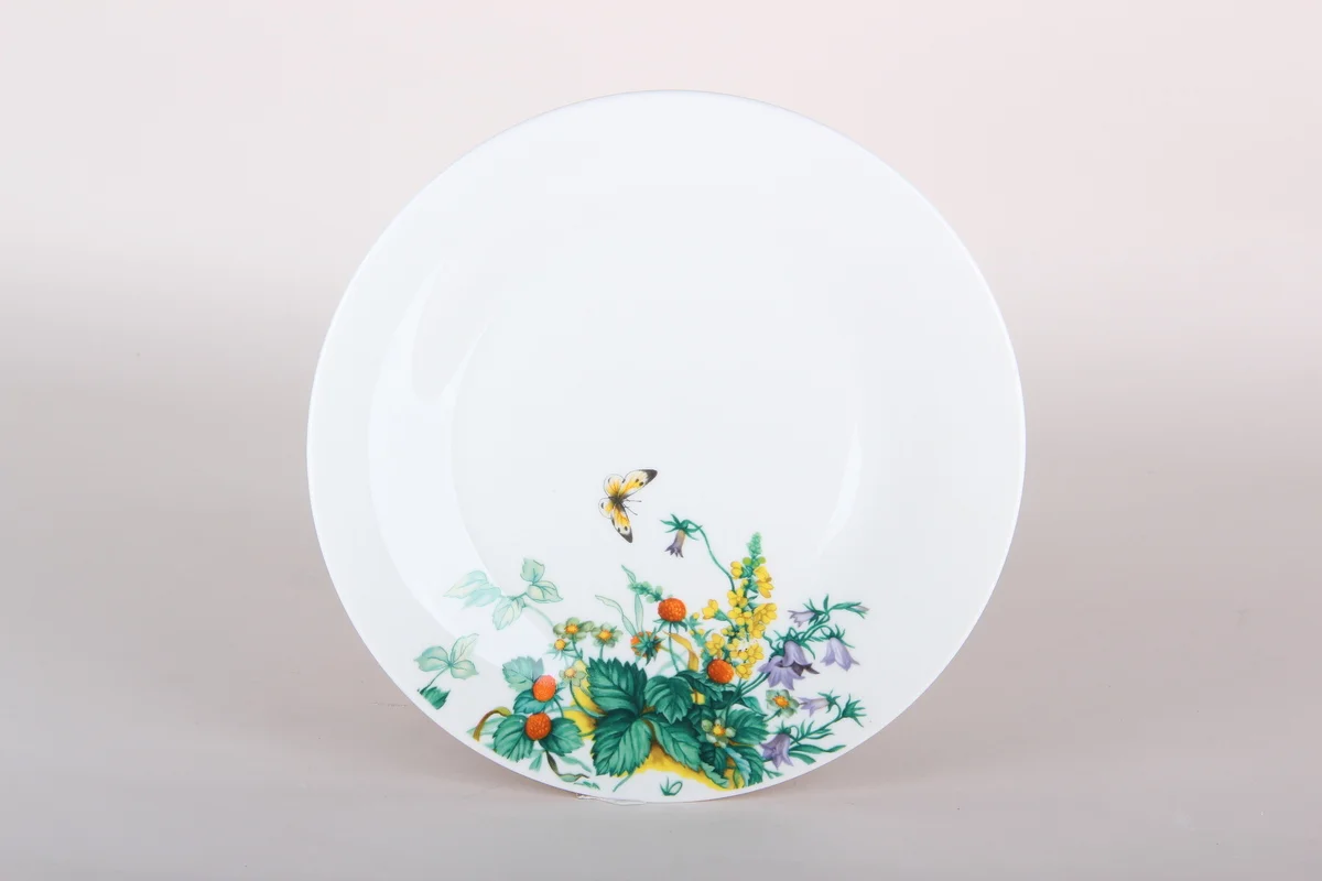 КОРАЛЛ Тарелка десертная 20см."Strawberry" BX2401-8FP